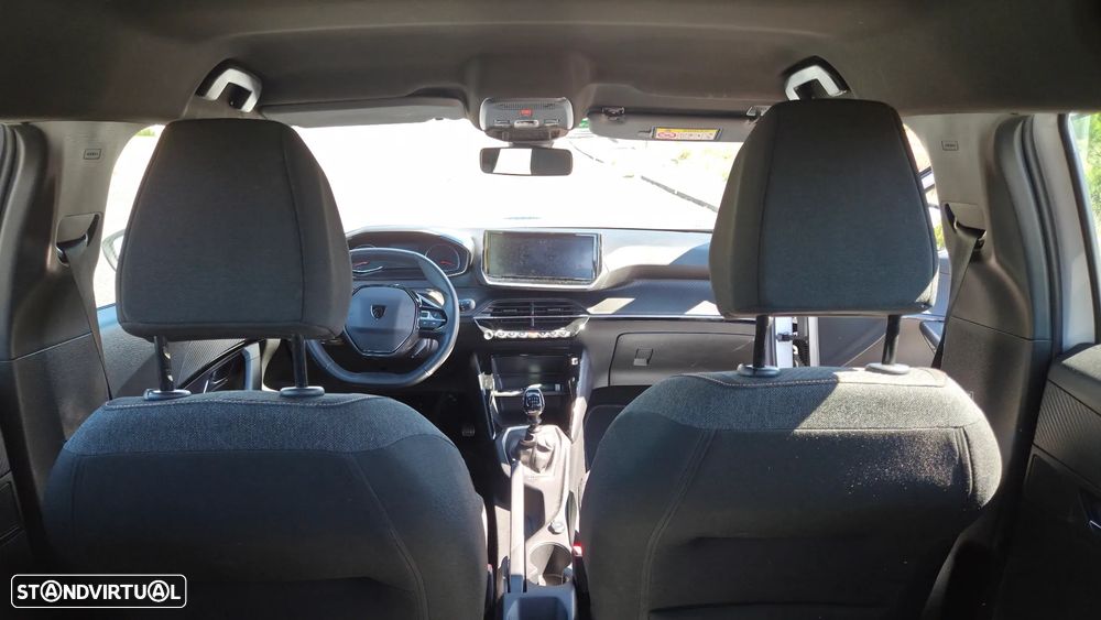 Peugeot 2008 - 8