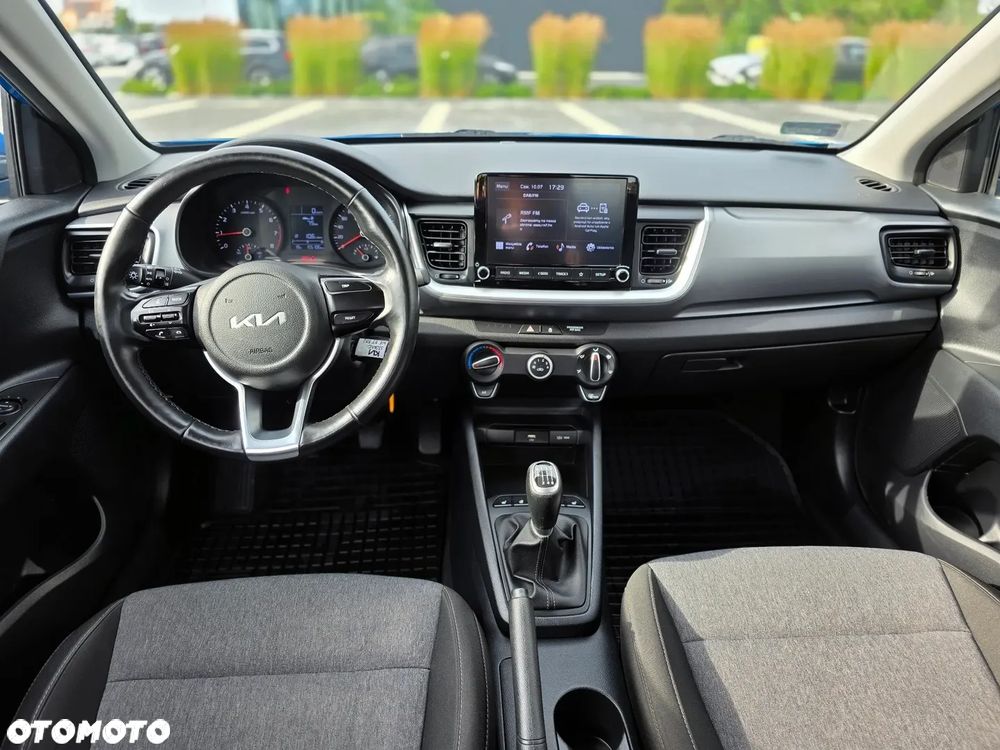 Kia Stonic 1.2 L Business Line - 16