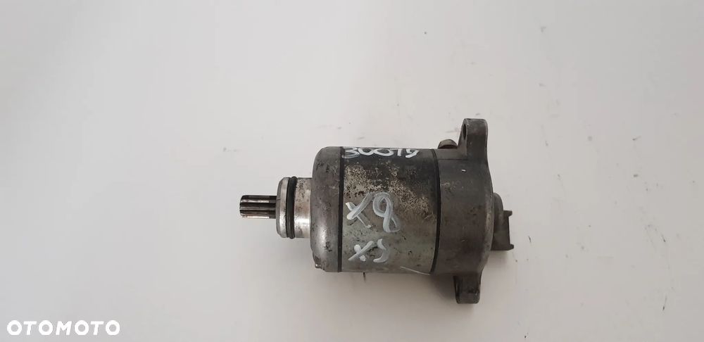 Piaggio X9 125 Rozrusznik - 1