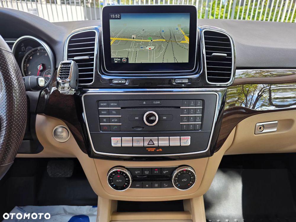 Mercedes-Benz GLE - 11
