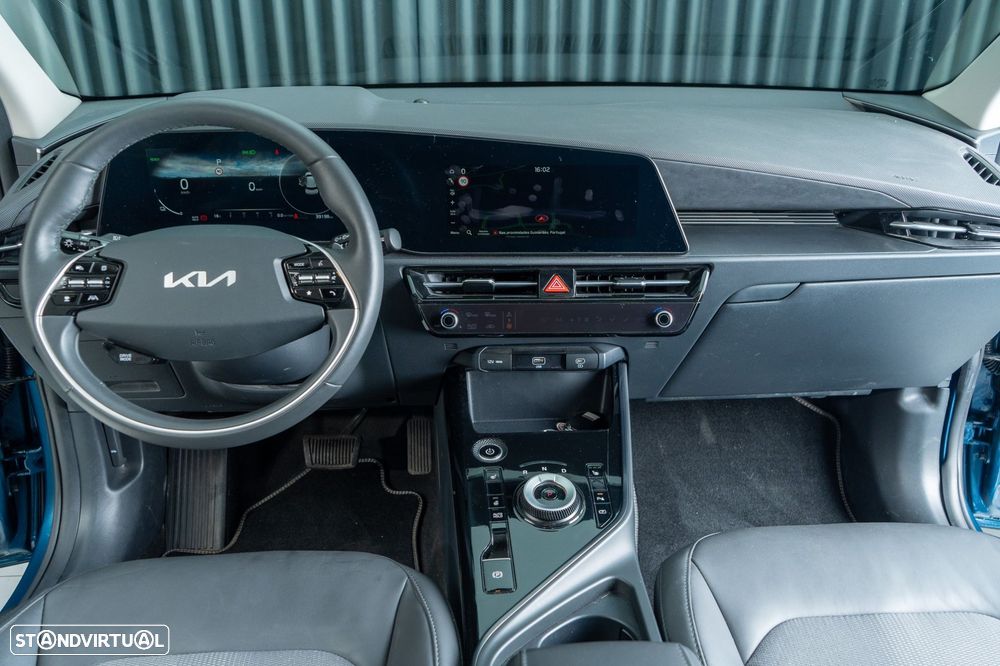 Kia Niro EV 64kWh Drive - 11