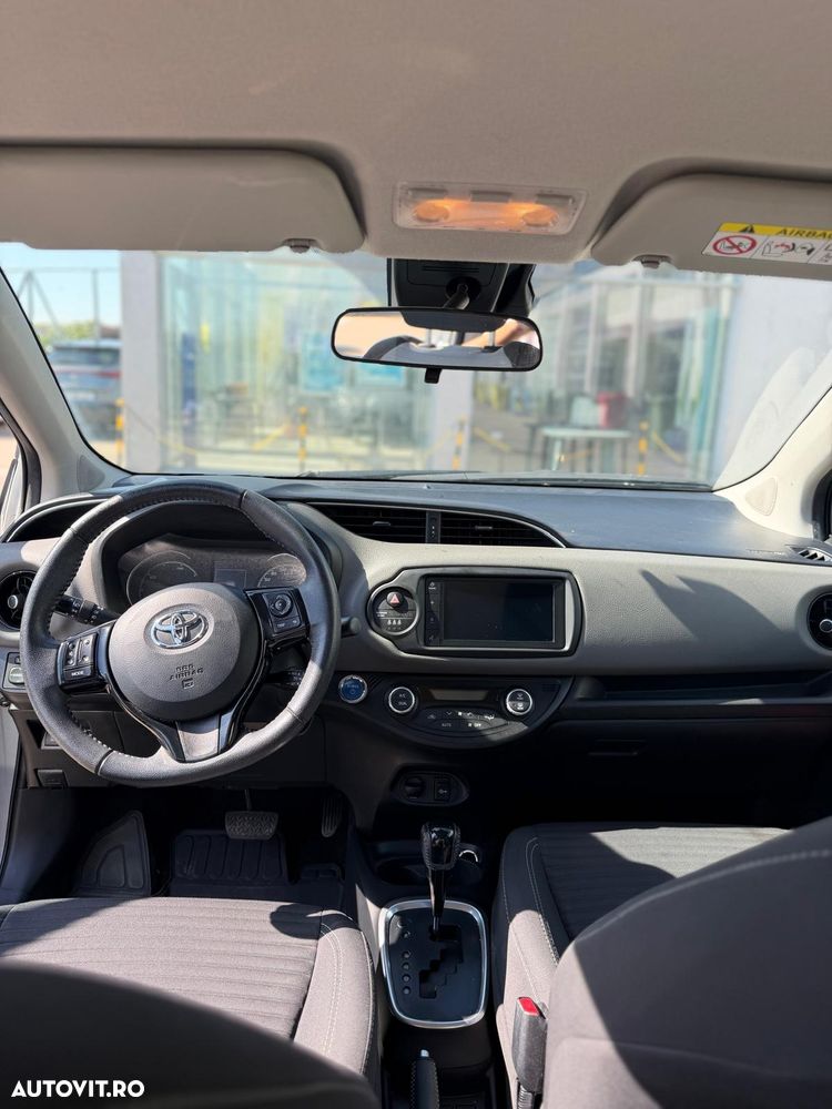 Toyota Yaris - 5