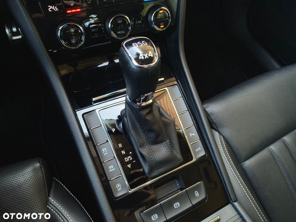 Skoda Superb 2.0 TDI SCR 4x4 L&K DSG - 31