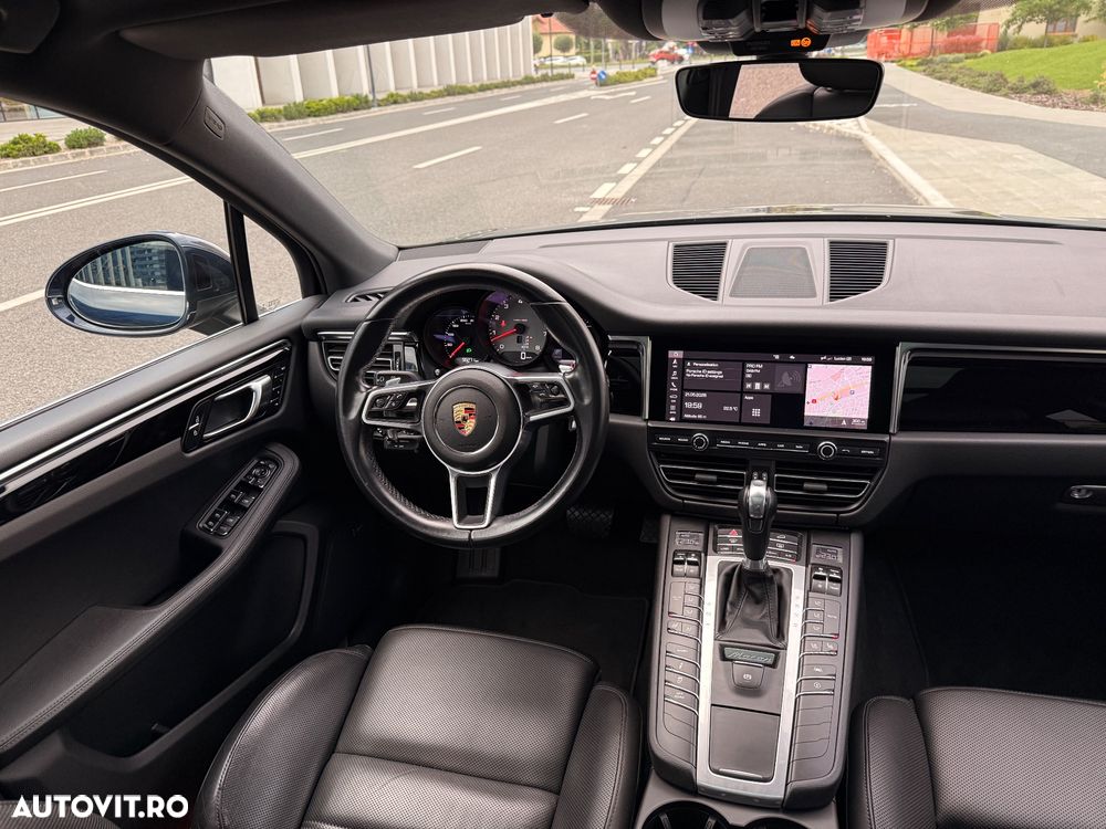 Porsche Macan - 16