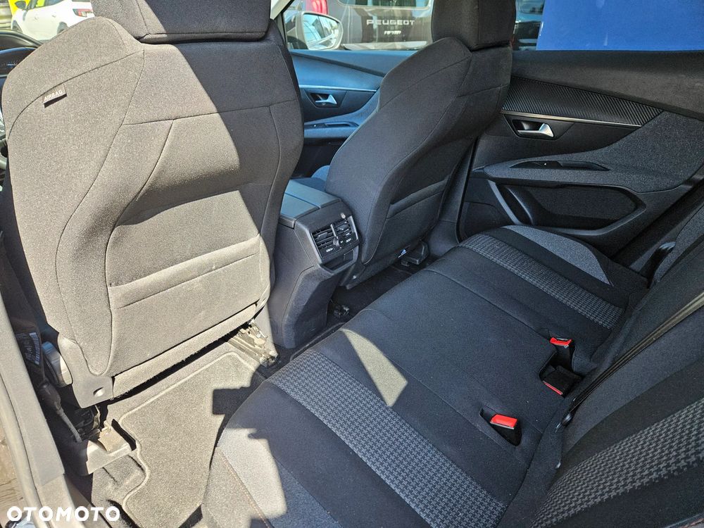 Peugeot 3008 1.5 BlueHDi Allure S&S EAT8 - 9