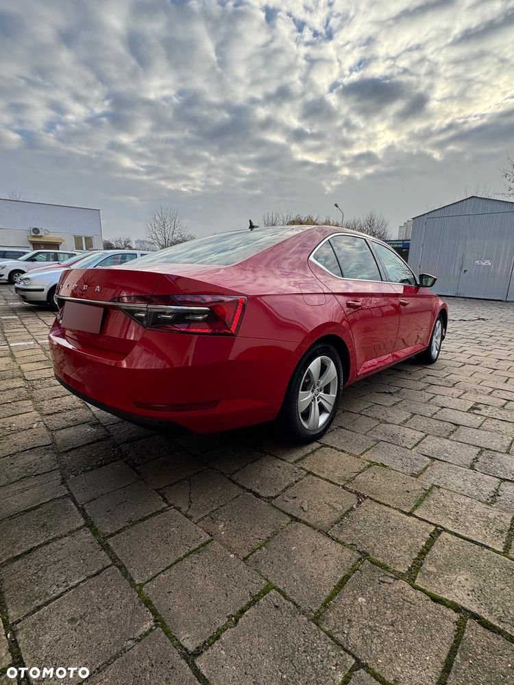 Skoda Superb 2.0 TDI SCR Style DSG - 6