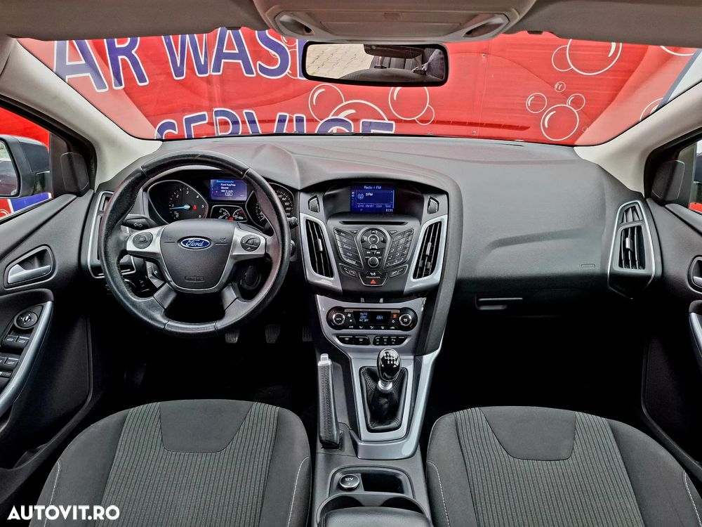 Ford Focus 1.6 TDCI ECOnetic 88g Start-Stopp-System Titanium - 5