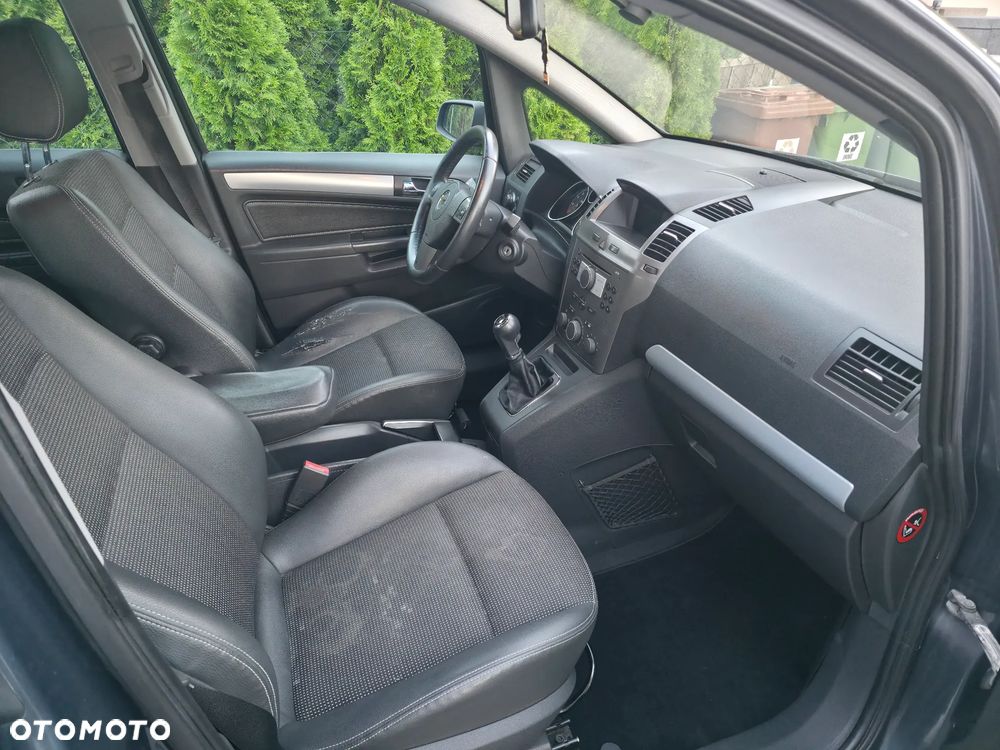 Opel Zafira 1.8 Enjoy - 14