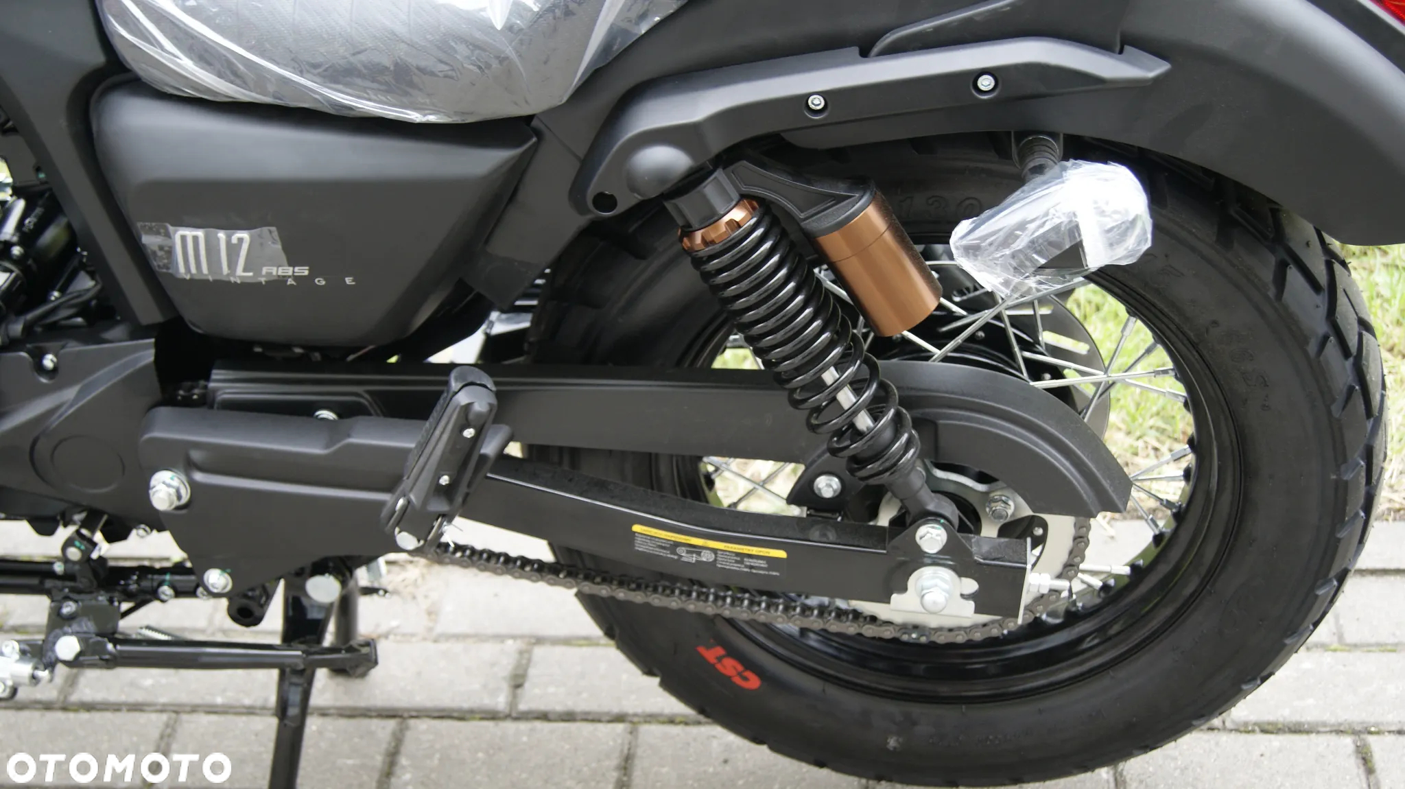Junak M12 - 6