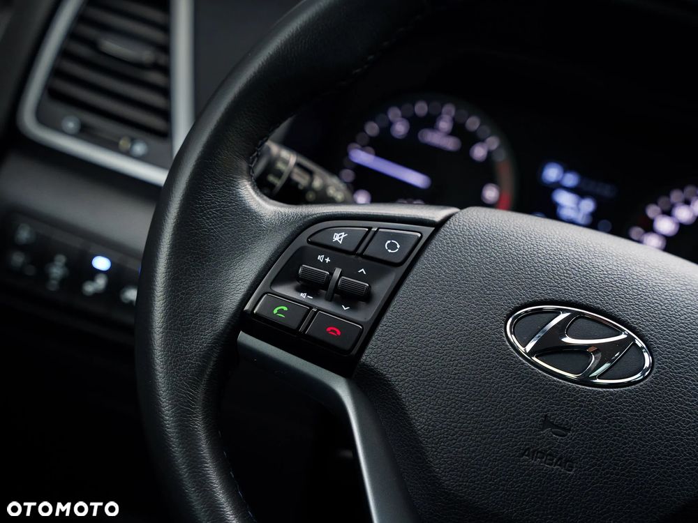 Hyundai Tucson blue 1.7 CRDi 2WD DCT Premium - 40