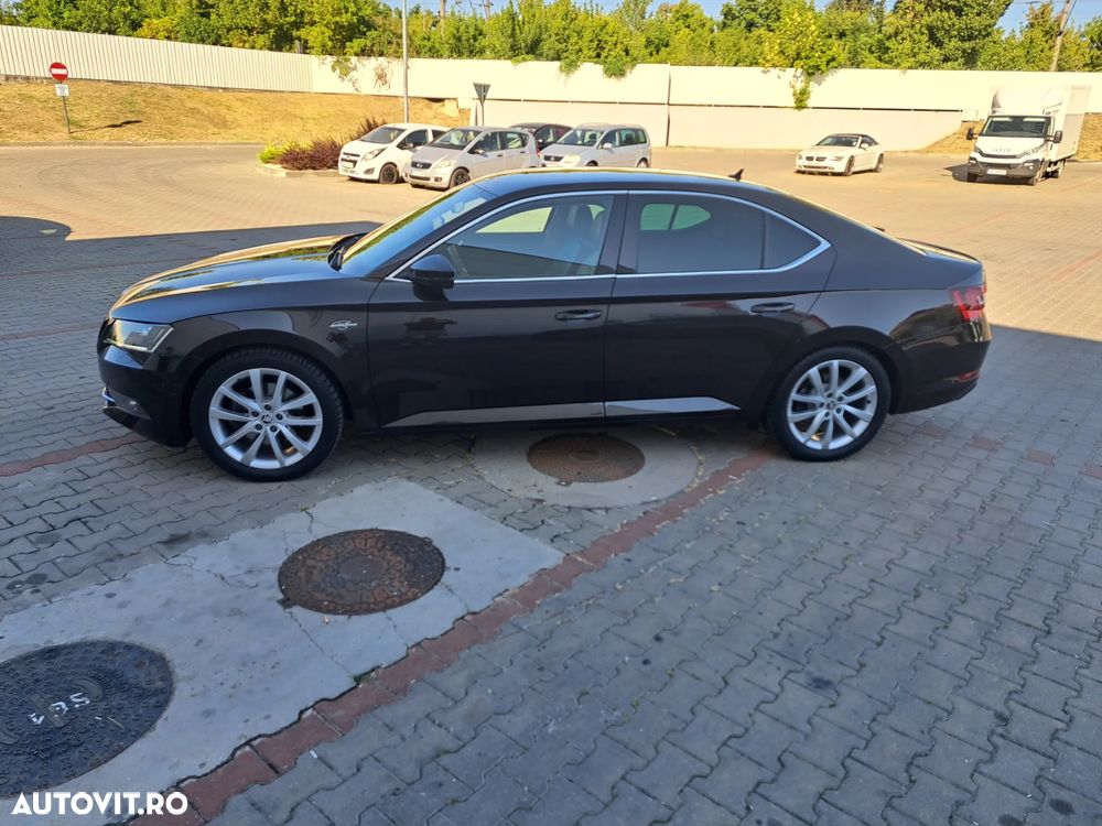 Skoda Superb 2.0 TDI DSG L&K - 11
