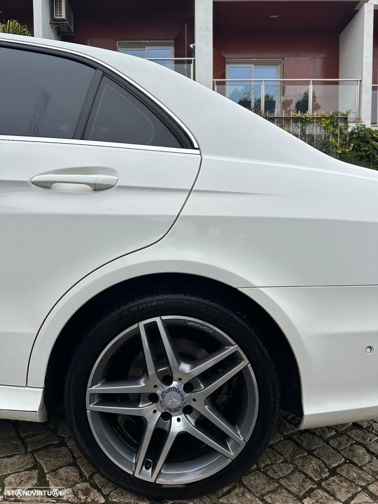 Mercedes-Benz E 300 Bluetec Hybrid Avantgarde - 20
