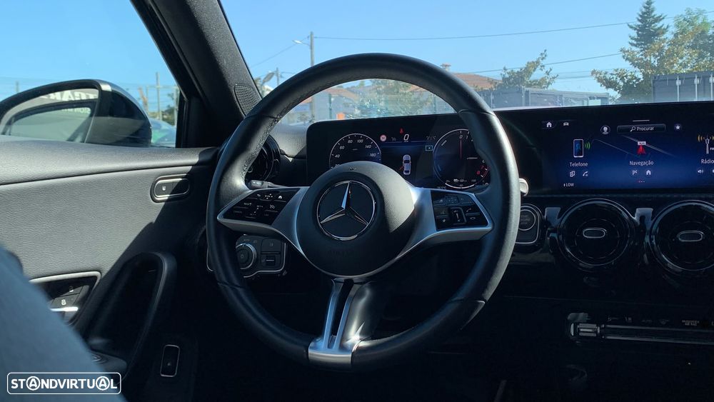 Mercedes-Benz A 250 Limousine e - 7