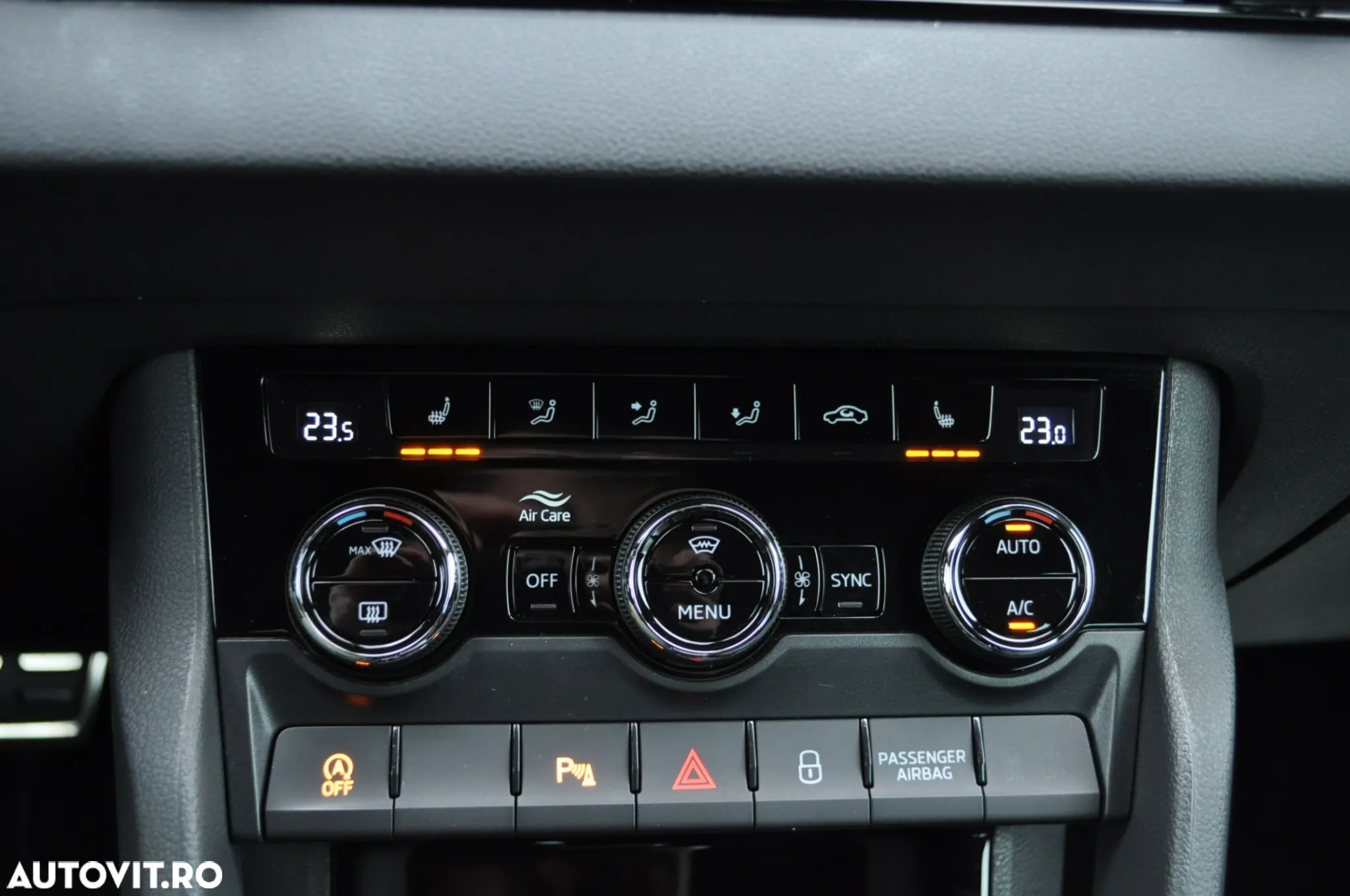 Skoda Karoq 2.0 TDI 4X4 DSG Sportline - 28