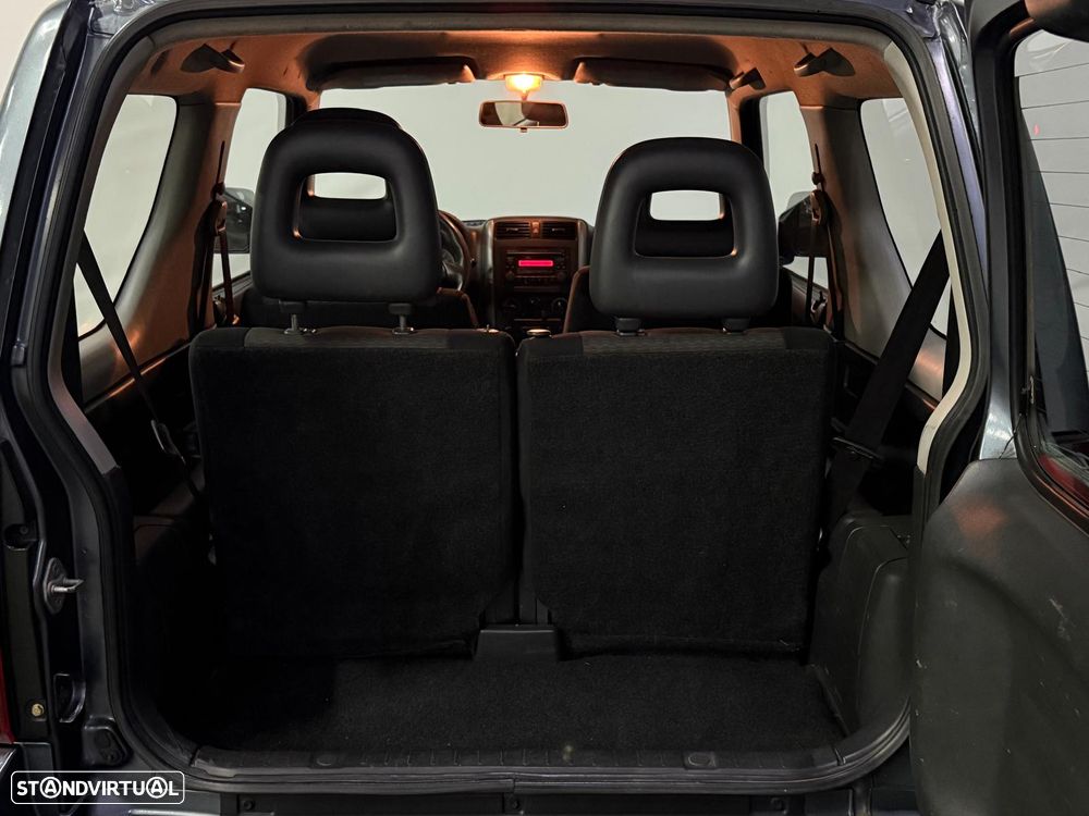 Suzuki Jimny 1.5 DDiS JLX - 10
