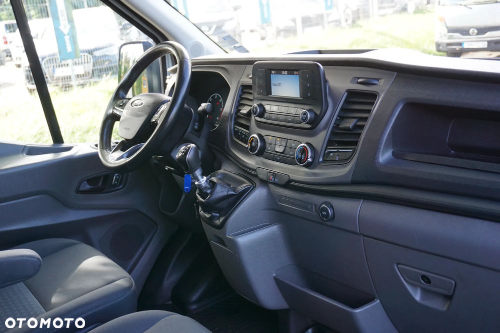 Ford TRANSIT - 13