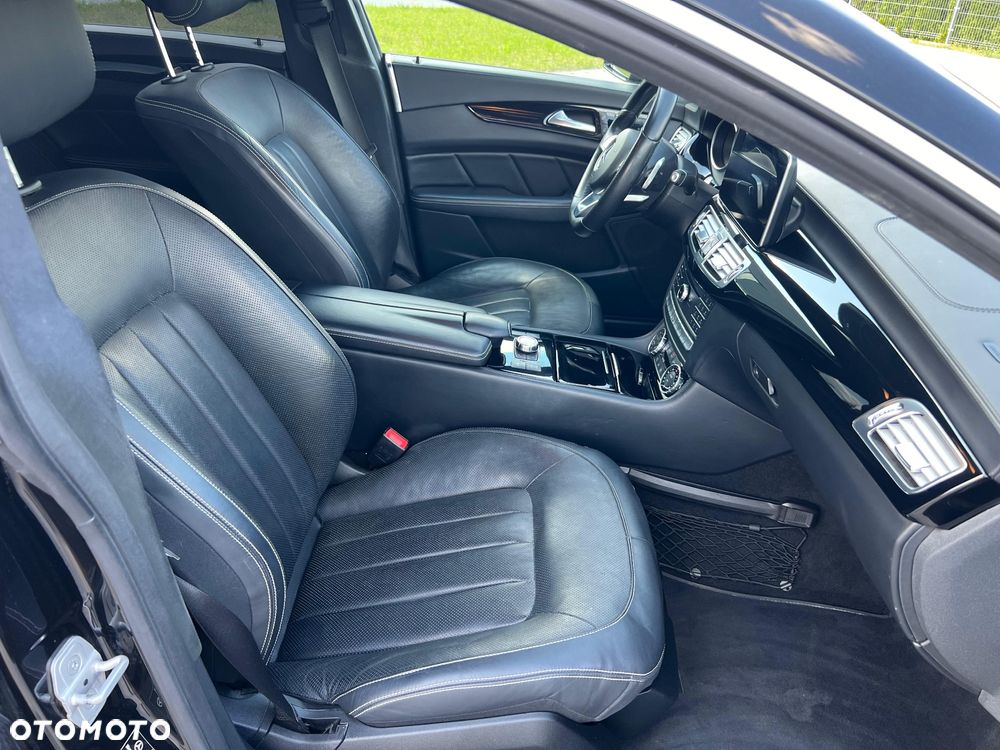 Mercedes-Benz CLS 500 4Matic 7G-TRONIC - 15