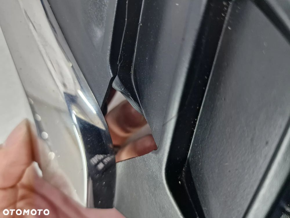 RENAULT TRAFIC III 3 LIFT 18- ATRAPA / GRILL PRZEDNI PRZÓD , NR 623105226R , NR AUKCJI GL528 - 12