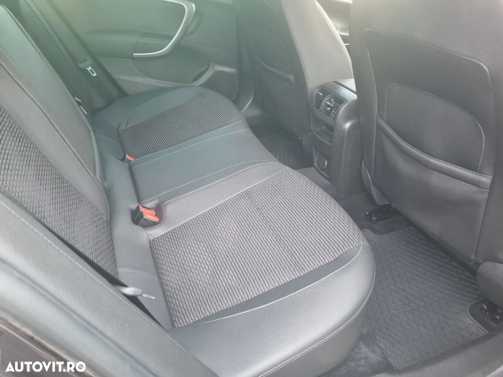 Opel Insignia - 13