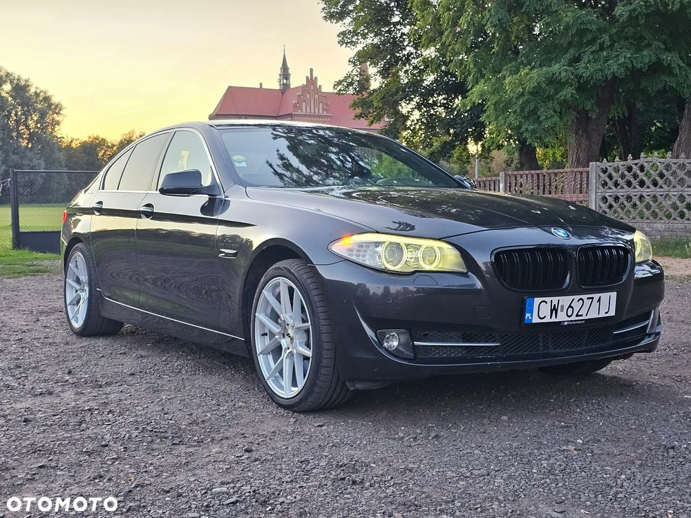 BMW Seria 5 530d Luxury Line - 13