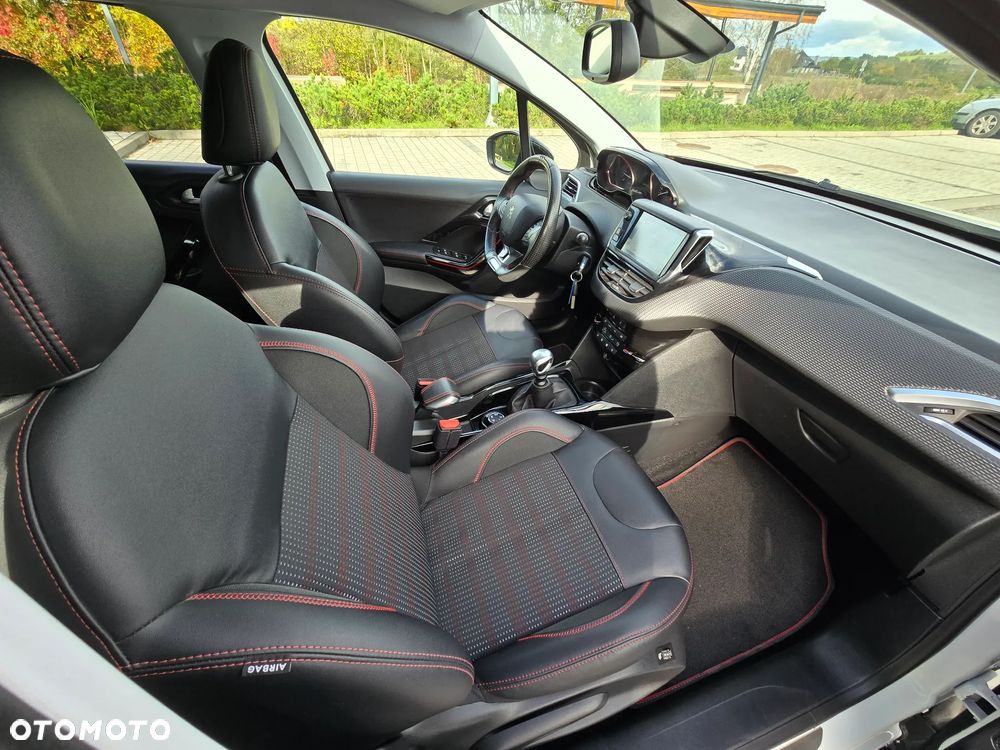 Peugeot 2008 BlueHDi FAP 120 STOP & START GT-Line Edition - 10