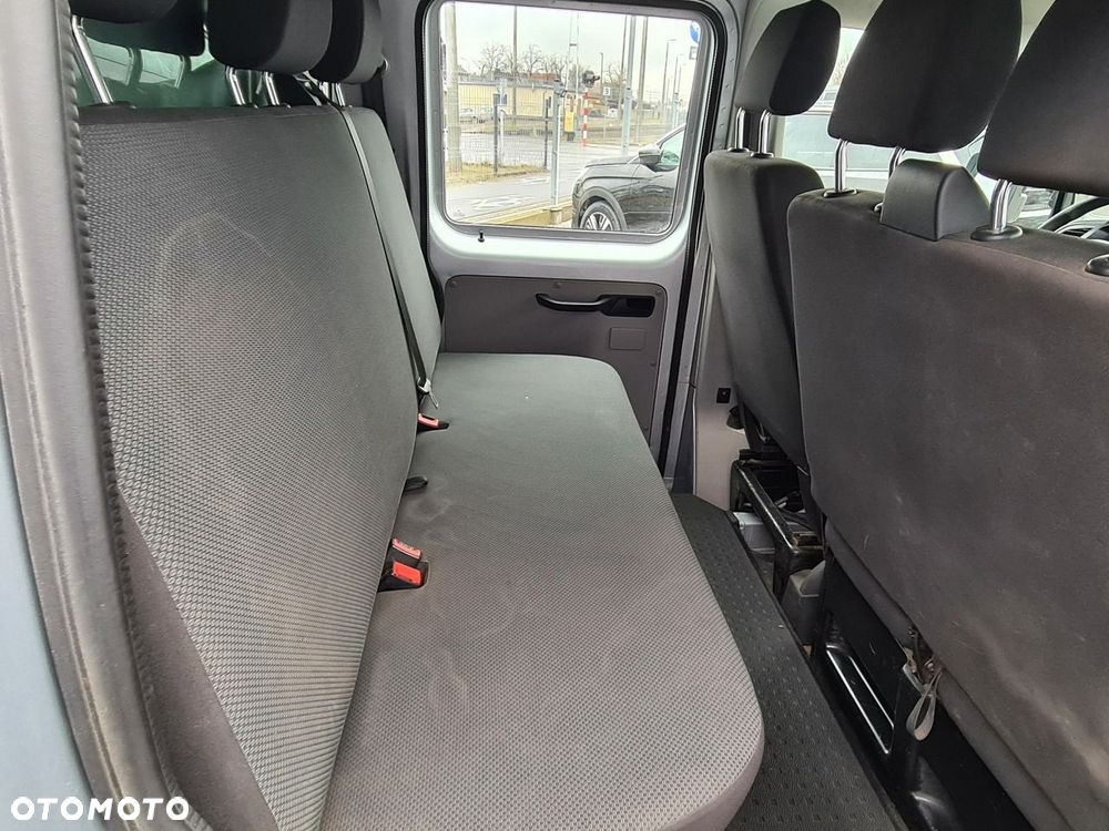 Volkswagen Transporter - 17