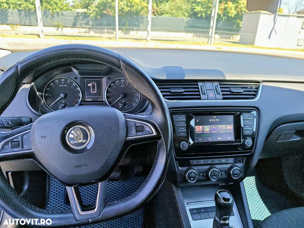 Skoda Octavia 2.0 TDI ELEGANCE DSG - 9