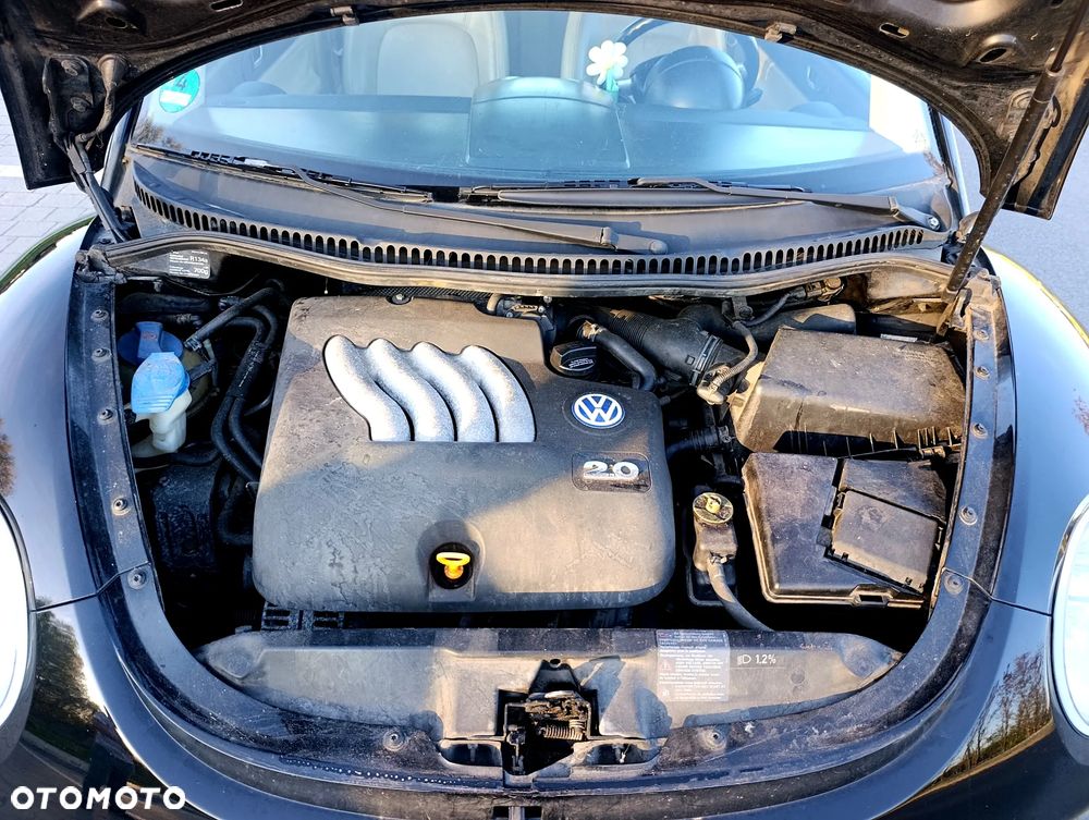 Volkswagen New Beetle 2.0 - 18