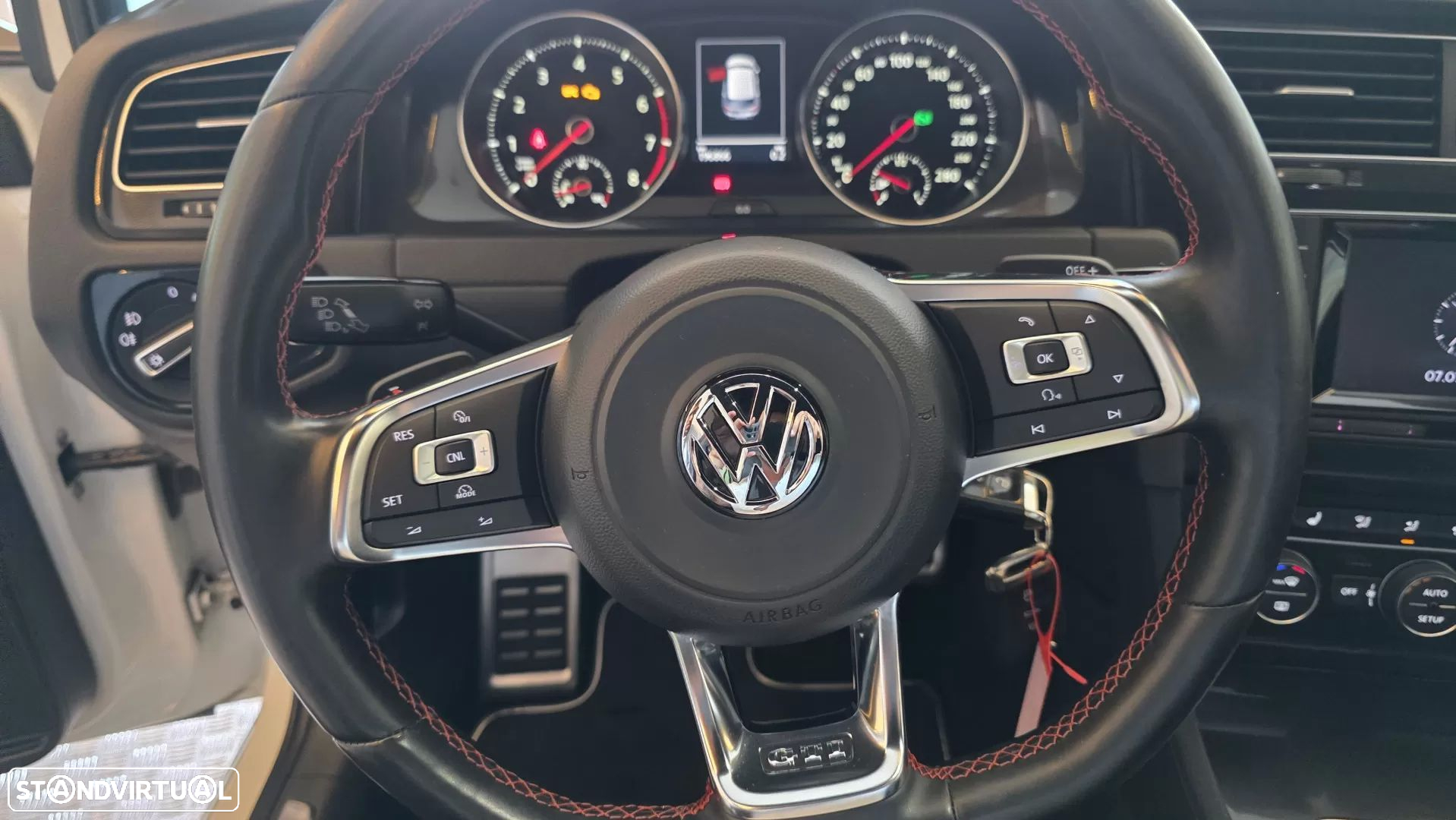 VW Golf 2.0 TSi GTi DSG Performance - 42