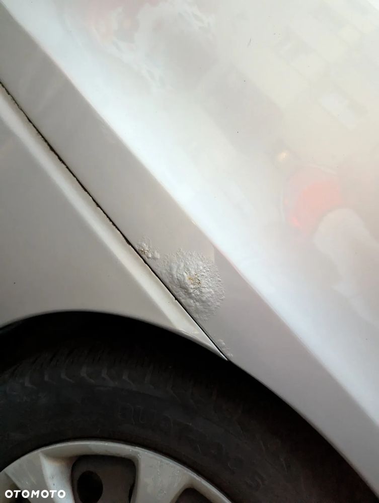 Kia Carens 2.0 EX - 16