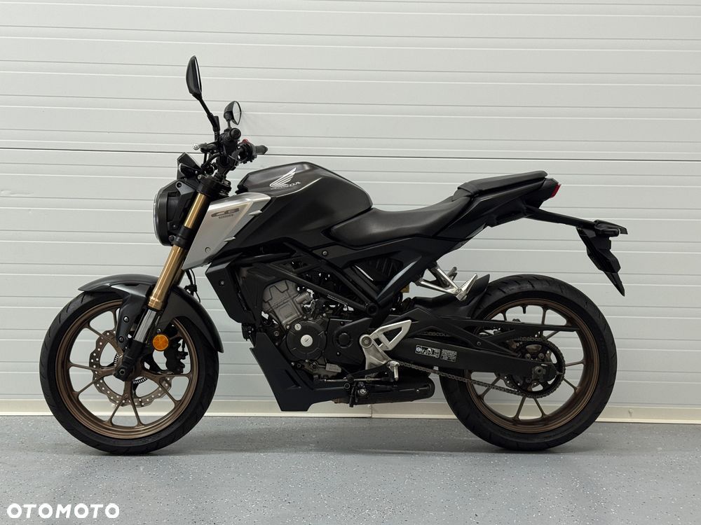 Honda CB - 10