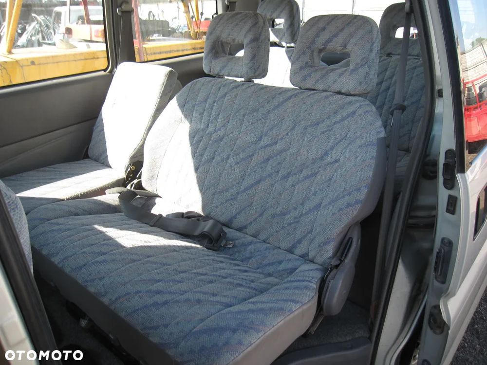 Mitsubishi Space Gear środek wnętrze siedzenia fotele fotel - 2