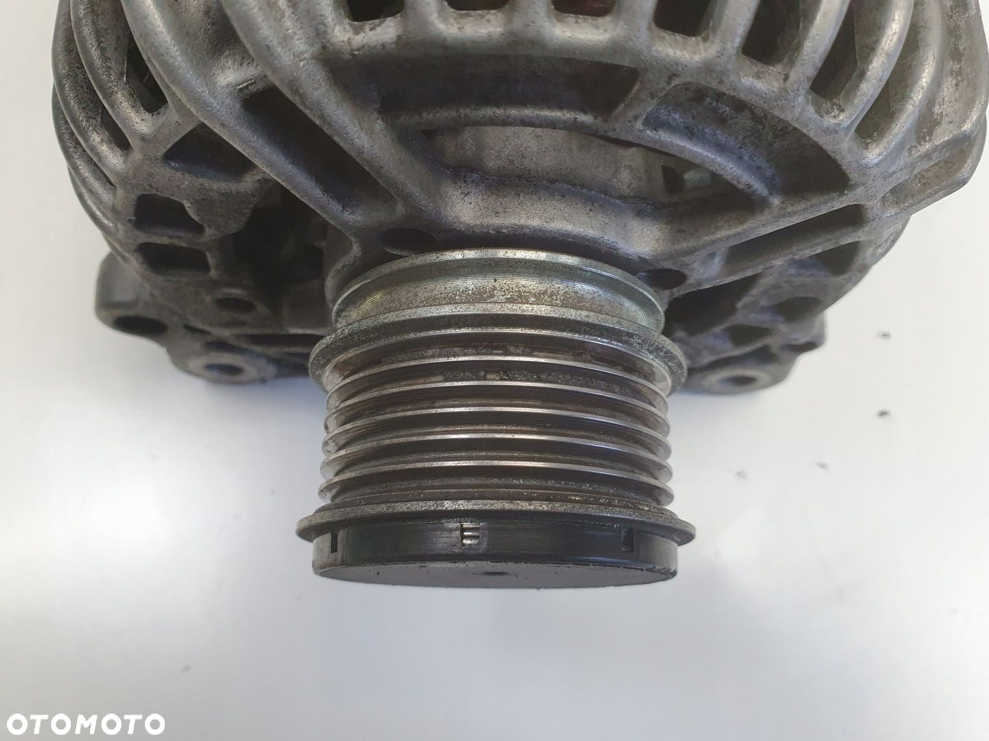 Seat Leon II 1.9 TDI ALTERNATOR Bosch - 4