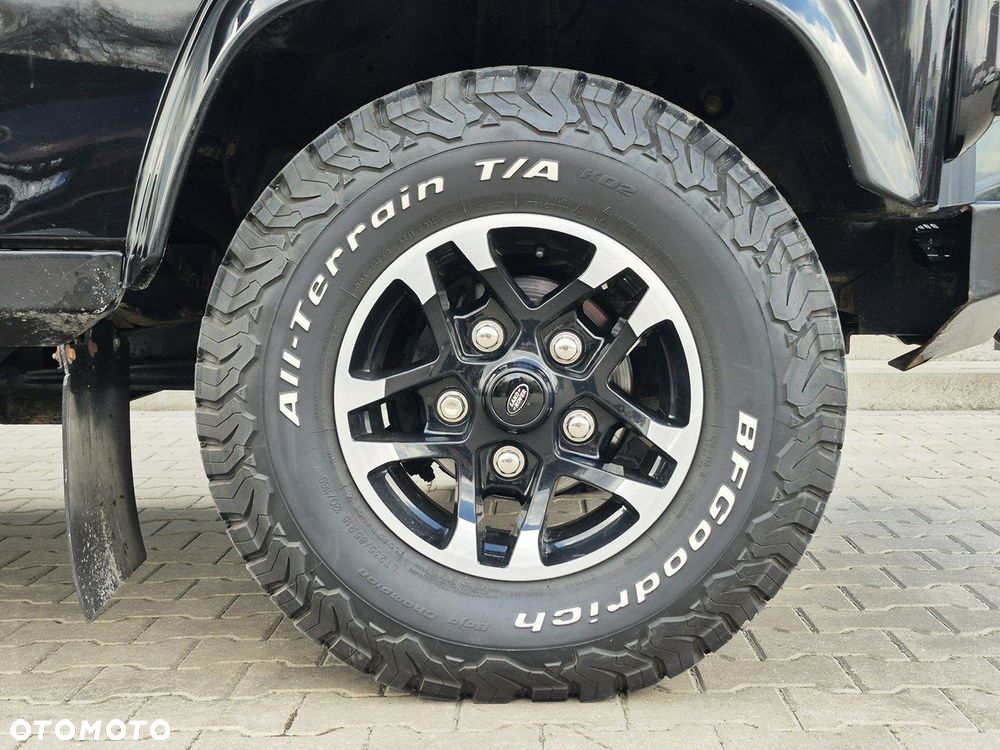Land Rover Defender 2.2 TD4 E - 9