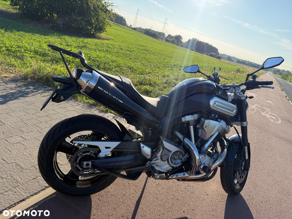 Yamaha MT - 4
