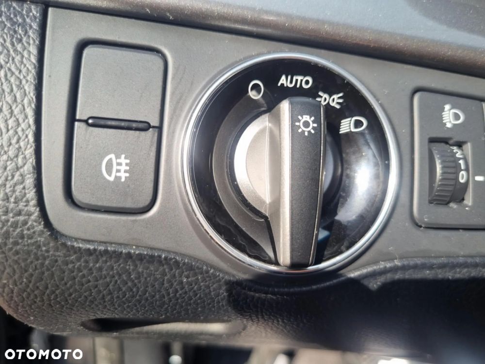 Hyundai i40 Kombi blue 1.6 Trend - 8