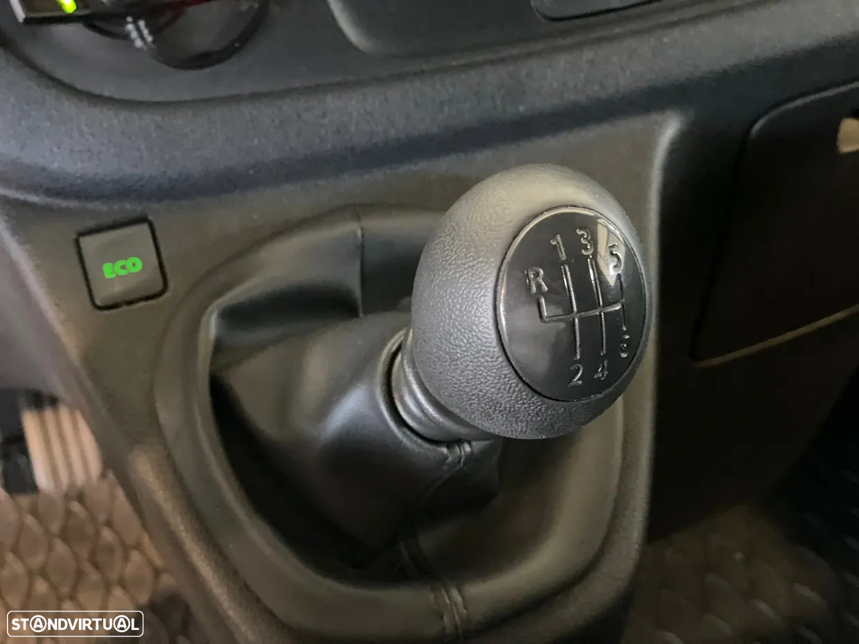 Renault Trafic 1.6 DCi 125HP 3L - 12
