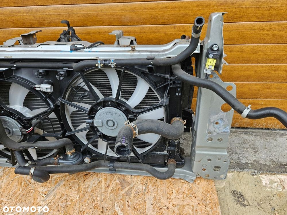 TOYOTA PRIUS IV 16- PAS PRZEDNI CHŁODNICE BELKA KOMPLET 1F7 - 12