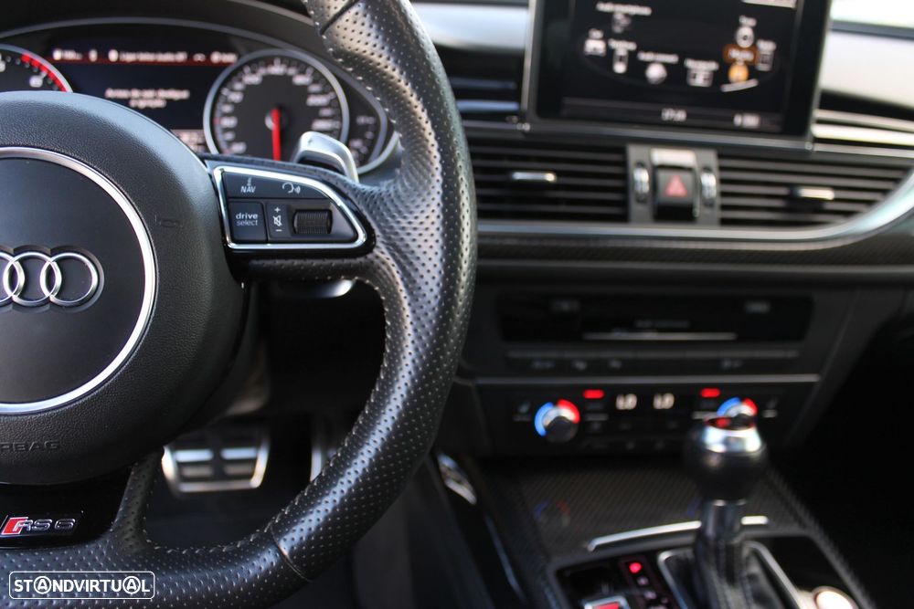 Audi RS6 Avant - 24