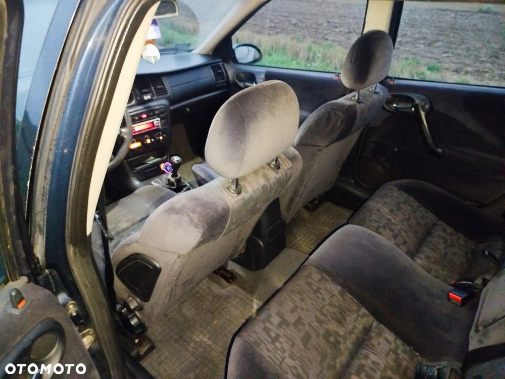 Opel Vectra 2.0 DTI Base - 10