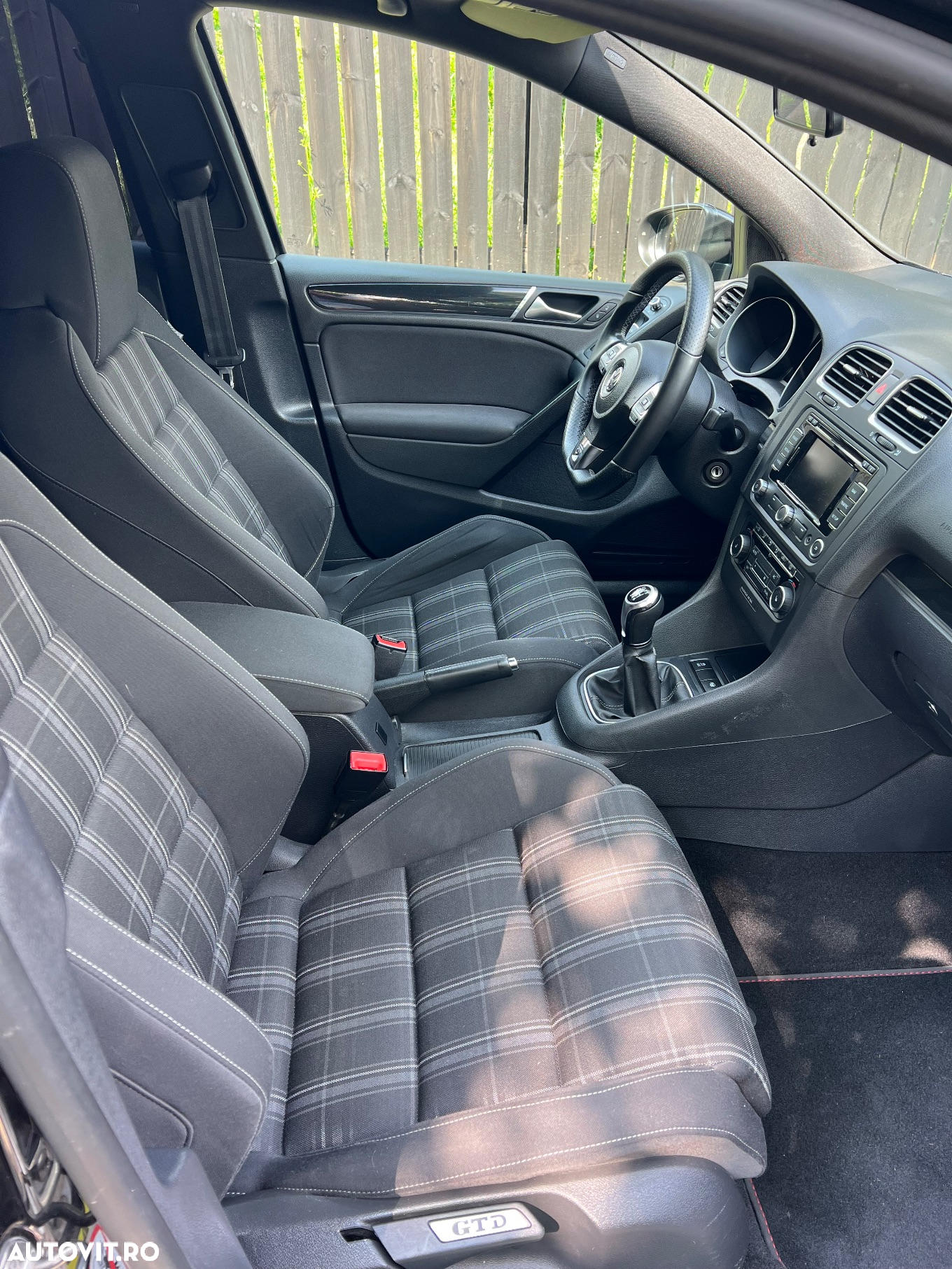 Volkswagen Golf 2.0 DPF GTD - 10