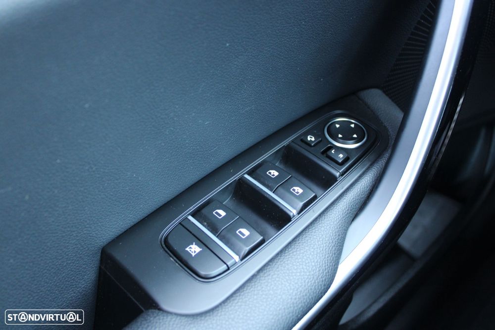 Kia XCeed 1.6 GDi PHEV First Edition+SRF - 31
