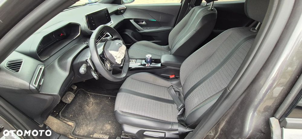 Peugeot 2008 1.2 PureTech Allure S&S EAT8 - 16