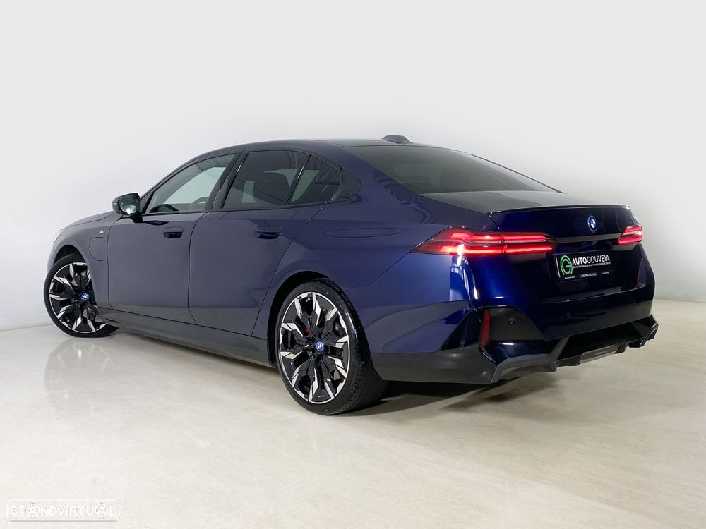 BMW 550 e xDrive Pack Desportivo M - 5