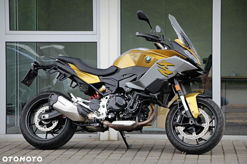 BMW XR - 4