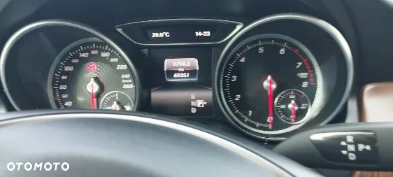 Mercedes-Benz GLA - 22