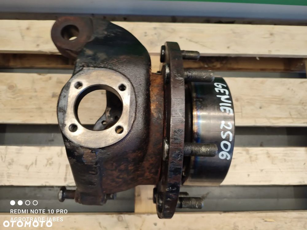 Zwrotnica Piasta  Kramer 750 - 10