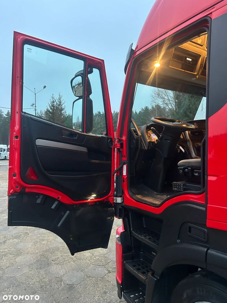Iveco STRALIS 460 KM ACC / MEGA / LOW DECK / HI-WAY EURO 6 / 2016 ROK / DUŻE ZBIORNIKI PALIWA 1350 L / PRZÓD i TYŁ NA PODUSZCE / PRZEBIEG 864 324 KM !! - 16