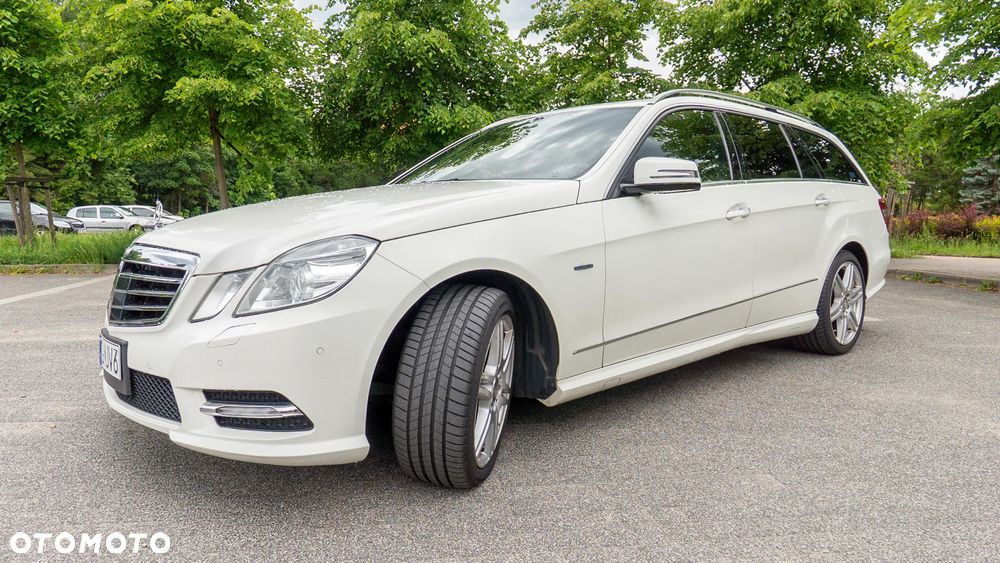 Mercedes-Benz Klasa E 500 BlueEFFICIENCY 7G-TRONIC Avantgarde - 18