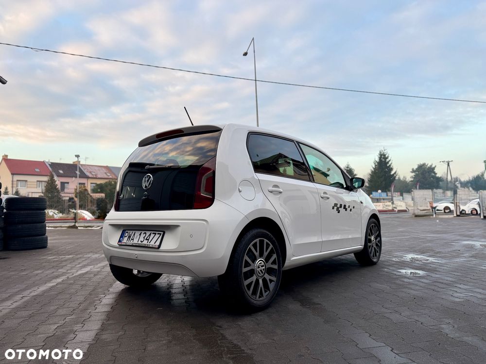 Volkswagen up! BlueMotion Technology street - 21